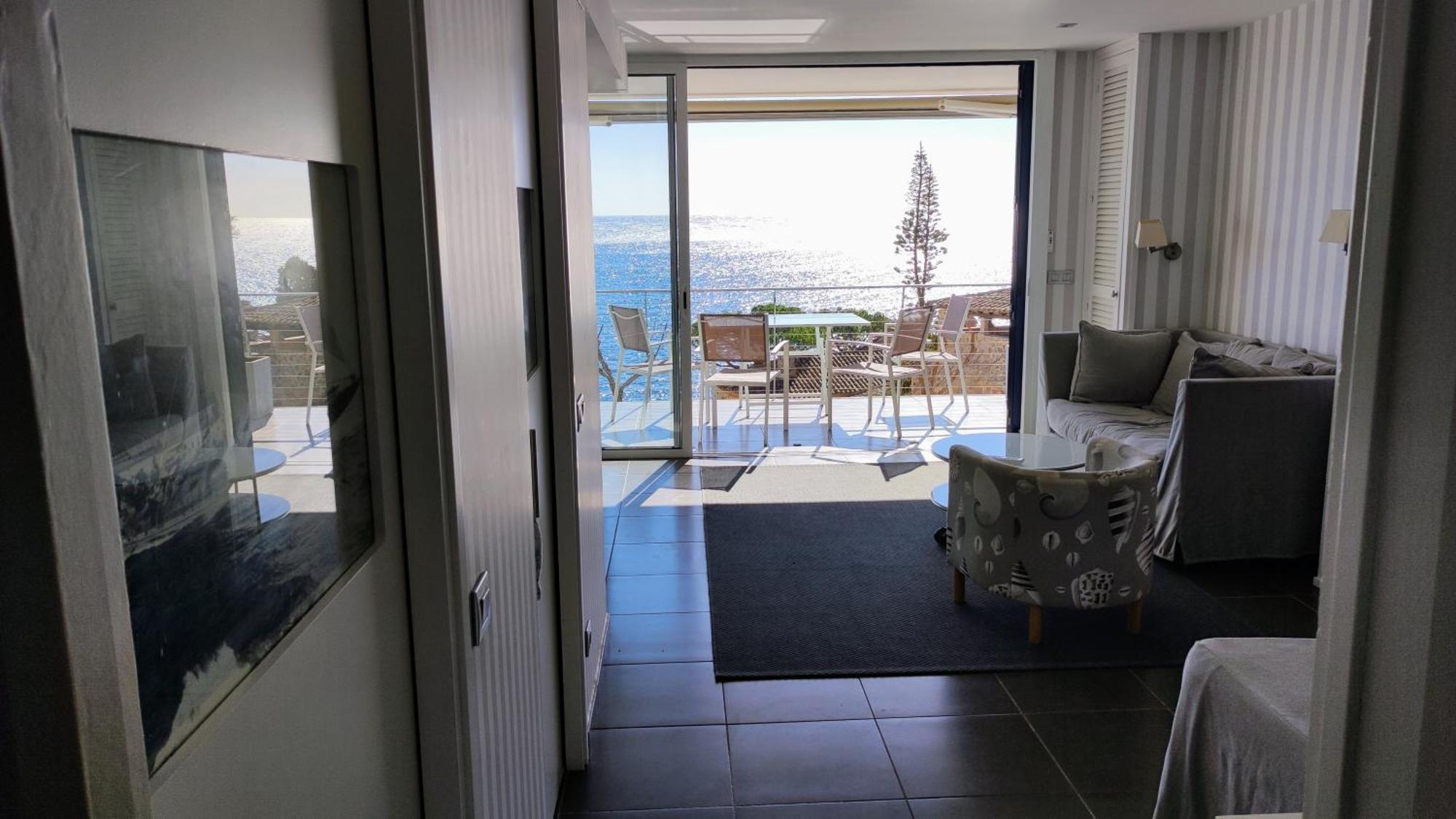 Apartamento Frente Al Mar En La Mejor Ubicacion De Calella กาเลญา เด ปาลาฟรูเจล ภายนอก รูปภาพ