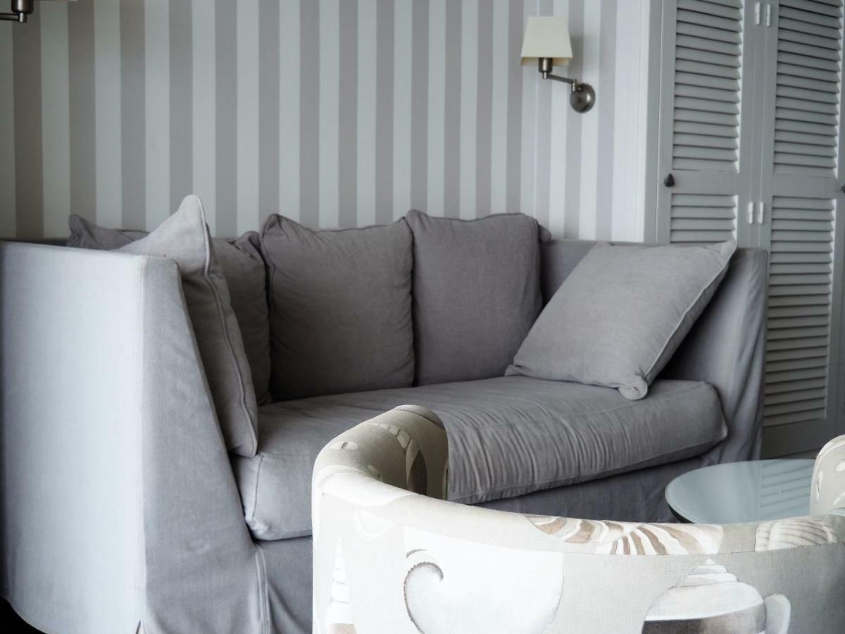 Apartamento Frente Al Mar En La Mejor Ubicacion De Calella กาเลญา เด ปาลาฟรูเจล ภายนอก รูปภาพ