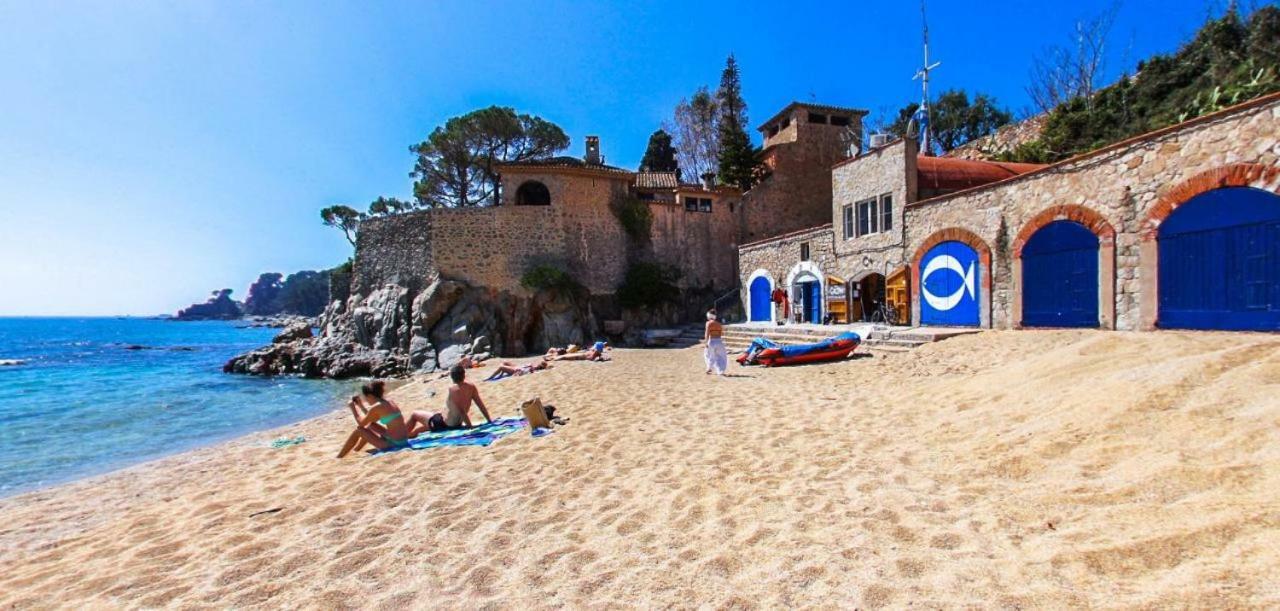 Apartamento Frente Al Mar En La Mejor Ubicacion De Calella กาเลญา เด ปาลาฟรูเจล ภายนอก รูปภาพ